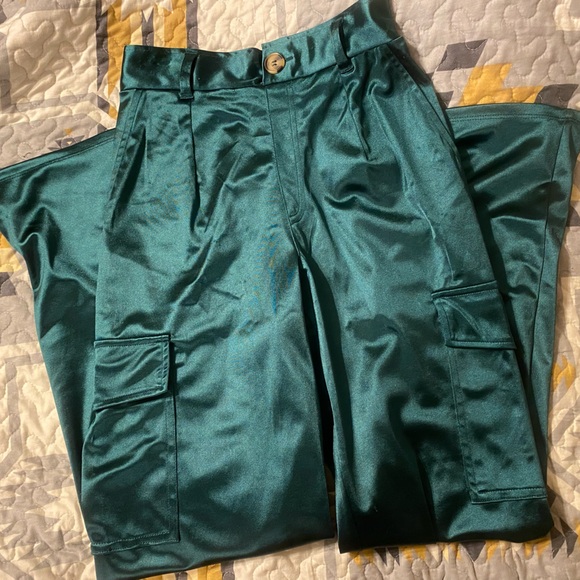Derek Heart Green Satin Cargo Pants - Picture 1 of 6